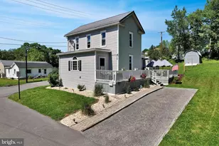 15 Howard St, Frostburg, MD 21532 - Photo 1