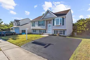 2208 W Geipe Rd, Catonsville, MD 21228 - Photo 1