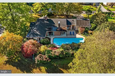 1000 West Wind Court, Towson, MD 21204 - Photo 1