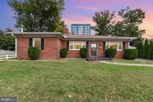 117 Marlyn Ave N, Baltimore, MD 21221 - Photo 1