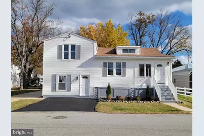 2621 N Snyder Avenue, Sparrows Point, MD 21219 - Photo 1