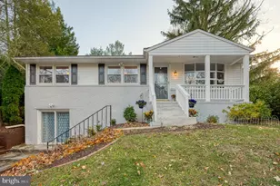 1013 Trickling Brook Rd, Cockeysville, MD 21030 - Photo 1