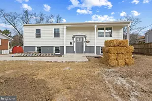 39 Greenview Ave, Reisterstown, MD 21136 - Photo 1