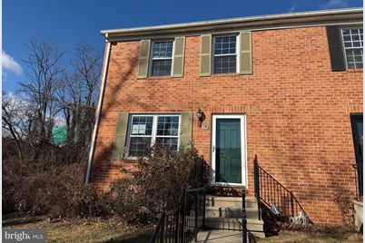 16 W End Court, Baltimore, MD 21227 - Photo 1