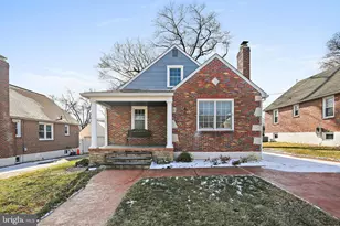 3049 Oak Forest Dr, Parkville, MD 21234 - Photo 1