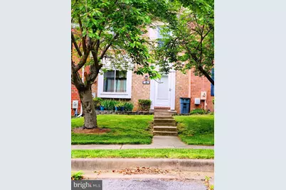 19 Island Run, Catonsville, MD 21228 - Photo 1