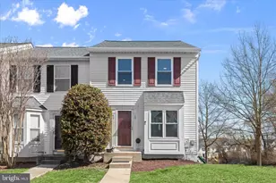 17 Lanhill Ct, Baltimore, MD 21227 - Photo 1