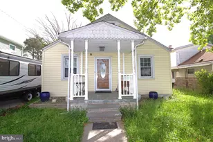 2517 McComas Ave, Dundalk, MD 21222 - Photo 1