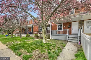 930 Foxwood Ln, Essex, MD 21221 - Photo 1