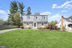 1504 Ivanhoe Ave, Baltimore, MD 21228 - Photo 1