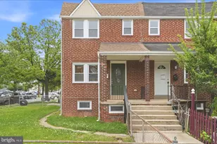 19 Warren Rd, Essex, MD 21221 - Photo 1