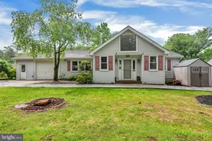 601 Alvin Ave, Catonsville, MD 21228 - Photo 1