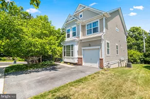101 New Market Ct, Baltimore, MD 21228 - Photo 1