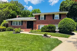 916 Farmstead Rd, Cockeysville, MD 21030 - Photo 1