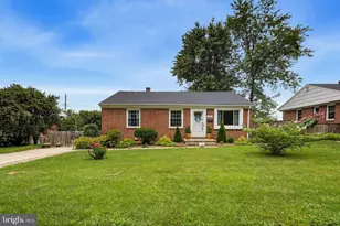 1034 Donington Cir, Towson, MD 21204 - Photo 1
