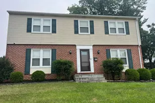 1305 Pleasant Valley Dr, Catonsville, MD 21228 - Photo 1
