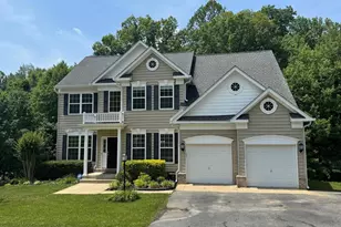 325 Summitwood Dr, Huntingtown, MD 20639 - Photo 1