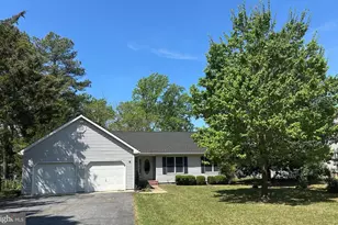 300 S 1st St, Denton, MD 21629 - Photo 1