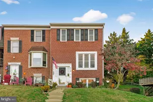 714 Robinwood Dr, Mount Airy, MD 21771 - Photo 1