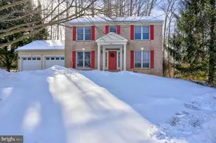 2205 Edenbrooke Ct, Sykesville, MD 21784 - Photo 1