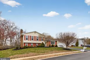 7120 Tulip Ct, Sykesville, MD 21784 - Photo 1