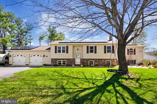 3851 White Oak Ct, Manchester, MD 21102 - Photo 1