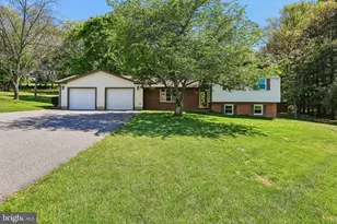 1107 King Arthur Ct, Sykesville, MD 21784 - Photo 1