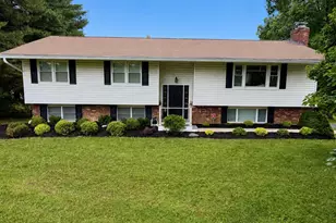 6410 Candlewicke Ct, Sykesville, MD 21784 - Photo 1