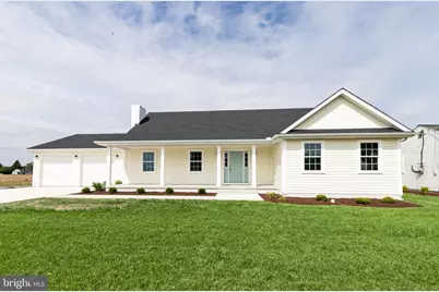 405 Collins Avenue, Hurlock, MD 21643 - Photo 1