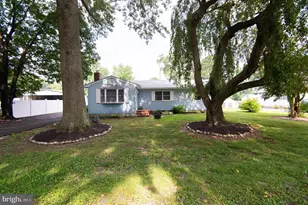 5302 River Dr, Cambridge, MD 21613 - Photo 1