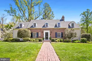 212 Forest Dr, Falls Church, VA 22046 - Photo 1