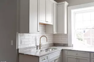 723 Caroline St, Fredericksburg, VA 22401 - Photo 1