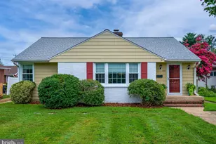 611 Bunker Hill St, Fredericksburg, VA 22401 - Photo 1