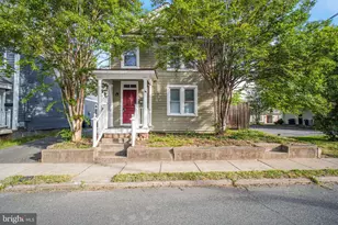 307 Hawke St, Fredericksburg, VA 22401 - Photo 1