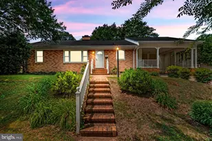 1614 Littlepage St, Fredericksburg, VA 22401 - Photo 1