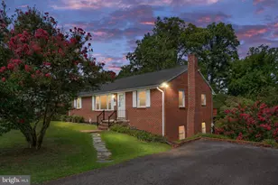 223 Hillcrest Dr, Fredericksburg, VA 22401 - Photo 1