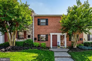 11109 Rock Garden Dr, Fairfax, VA 22030 - Photo 1