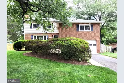 10242 Stratford Avenue, Fairfax, VA 22030 - Photo 1