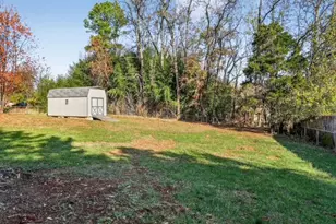 1952 Rainbow Forest Dr, Lynchburg, VA 24502 - Photo 2