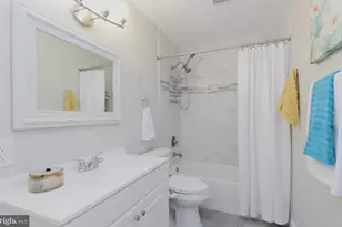 9828 Grant Ave, Manassas, VA 20110 - Photo 16