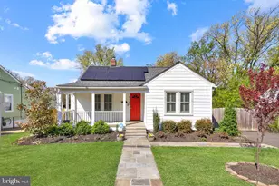 9106 Battle St, Manassas, VA 20110 - Photo 1
