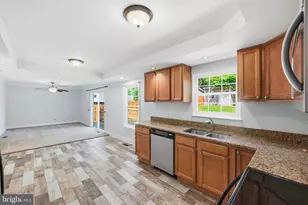 9608 Waterford Dr, Manassas, VA 20110 - Photo 6