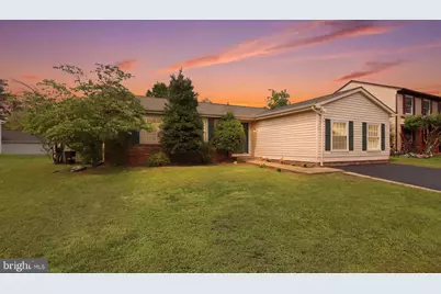 10221 Foxborough Court, Manassas, VA 20110 - Photo 2