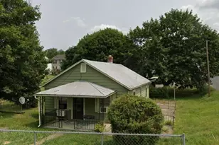 601 Grubert Ave, Staunton, VA 24401 - Photo 1