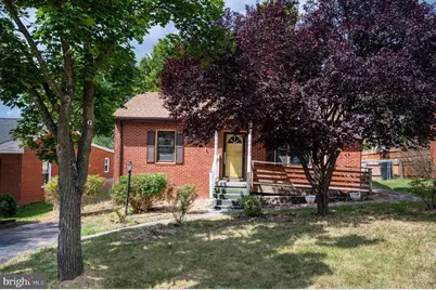 373 Walton Street, Strasburg, VA 22657 - Photo 1