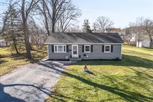 557 Ash St, Strasburg, VA 22657 - Photo 1