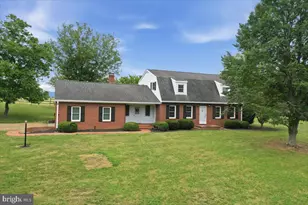 2447 Headquarters Rd, Edinburg, VA 22824 - Photo 1