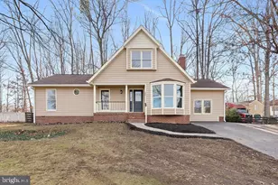 605 Lamplighter Dr, Fredericksburg, VA 22407 - Photo 1