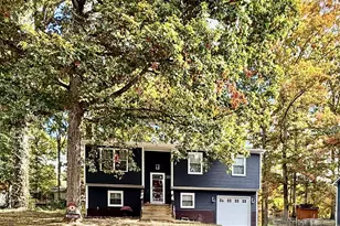 410 Albany St, Fredericksburg, VA 22407 - Photo 1