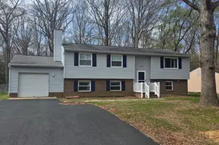 6021 Oak Grove Dr, Fredericksburg, VA 22407 - Photo 1